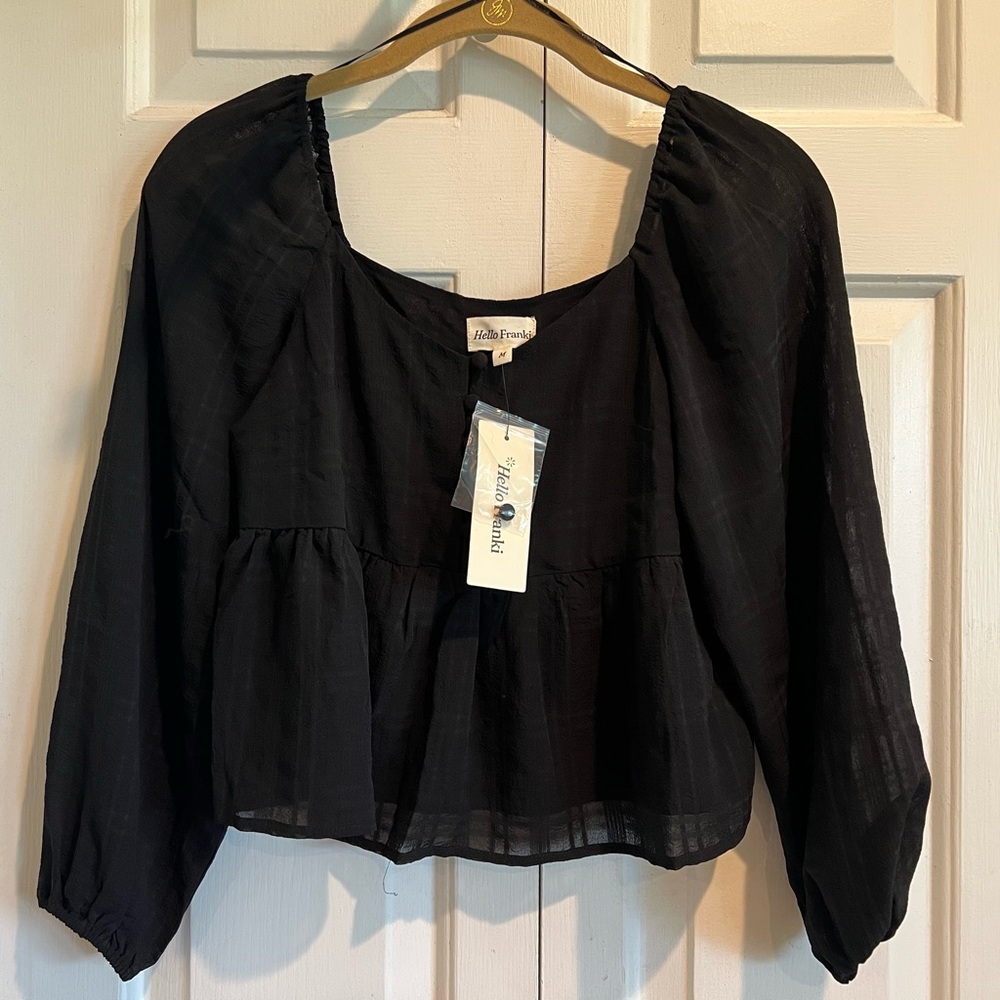 NWT🖤 FRANCHESCAS Girls Line - Black, Long Sleeve , Lined, Crop Blouse